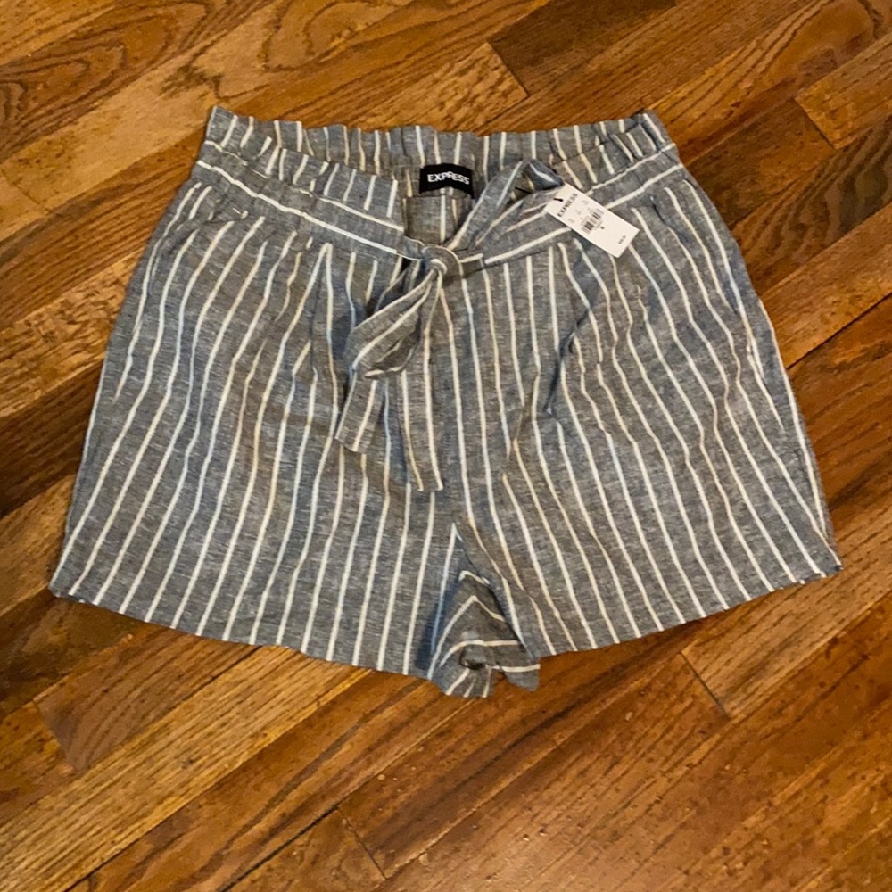 Express Shorts Gray and White Size Medium